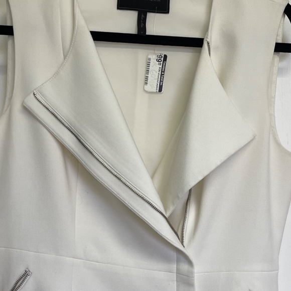 XSOLDXIvory  BCBGMAXARIA Peplum Top M - Picture 5 of 9